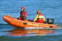 DLRG-Boot TRAVEMÜNDE am 04.02.2023 in der Ostsee vor Lübeck-Travemünde