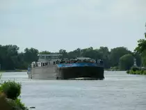 TMS  GÜNTER DEYMANN  (04808080 , 84,68 x 9,5m) am 05.07.2022 im Sacrow-Paretzer-Kanal /  UNTERE HAVEL-WASSERSTRASSE  Höhe Schlänitzsee auf Bergfahrt nach Berlin.