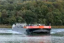 TMS  SYNTHESE 15  (02329557 , 85 x 10,50m) kam am 27.09.2022 im Nassen Dreieck aus dem  MITTELLANDKANAL  und bog nach Backbord in den  DORTMUND-EMS-KANAL zu Berg ab. 