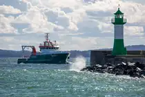 MIRANDA (IMO 9738258) vor der Sassnitzer Hafeneinfahrt. - 05.04.2025
