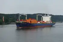 SANTA MARTA EXPRESS (IMO 9446104) am 21.7.2024, Elbe, Höhe Wittenbergen /
Ex-Name: MAERSK NIENBURG bis Mai 2021 /
Containerschiff / BRZ 26.836 / Lüa 210 m, B 30,2 m, Tg 11,5 m / 1 Diesel, 21.840 KW (29700 PS), 23,5 kn / 2.550 TEU /  gebaut 2010 bei  Hyundai Heavy Industries, Ulsan, Südkorea  / Flagge: Hongkong /
