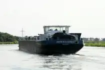 TMS  HORNHAFEN  (02329810 , 86 x 9,60m)  am 25.07.2024 auf dem  ELBE-HAVEL-KANAL  zw. der Schleuse Zerben und Ihleburg mit Fahrtrichtung Burg b. Magdeburg.