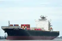 Die NYK DEMETER IMO-Nummer:9337664 Flagge:Panama Länge:294.0m Breite:32.0m Baujahr:2007 Bauwerft:Hyundai Heavy Industries,Ulsan Südkorea nach Hamburg einlaufend vor Teufelsbrück am 31.08.25