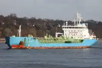 Tankschiff TERRY;  Aufnahmeort: Elbe/Hafen Hamburg, Deutschland; Datum: 20.02.2014; Info:  (IMO 9169782)  Das Bild zeigt die TERRY beim Auslaufen auf Höhe Finkenwerder.