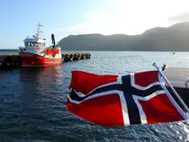 HUBORG TR-69-0, ein Norwegisches Fischerboot, MMSI-258000660(leider keine weitere Daten eruierbar) hat in Honningsvåg festgemacht; 250716