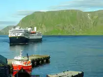 HAVILA-POLARIS von Havila Kystruten Operations AS (IMO:9946910; L=122,7m; B=21,98m; Passagiere,640; Betten:468; Stapellauf:211206) erreicht gegen 5:30 den Hafen von Honningsvåg; 250717