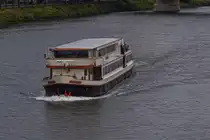 FGS Geulvallei ENI 02104526, der Reederei Stiphout, auf der R�ckfahrt, von der Fluss Rundfahrt auf der Maas in Maastricht. 09.2025