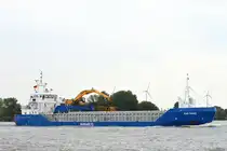 Die HAV SAND IMO-Nummer:9505326 Flagge:Färöer-Inseln Länge:86.0m Breite:12.0m Baujahr:2011 Bauwerft:Lisemco Lilama Shipyard,Haiphong Vietnam auslaufend aus Hamburg vor Teufelsbrück am 20.09.25