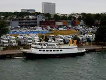 ADLER-IV (IMO:7636963; L=32m; B=7m; 544PS; 250 Passagiere; Bj:1977) hat in Warnemünde festgemacht, 250712