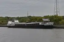 GMS DARKASHER, voll best�ck mit Sonnenkollektoren, im WWW unbekannt, aufgenommen auf dem Albert Kanal am 18.09.2025