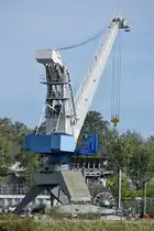 Im Bild einer der beiden Verladekrane im Südhafen von Duisburg. (September 2025)