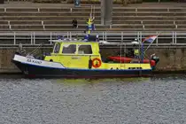 Wasserdienstboot AA KANT; BJ 1978, liegt im Hafen von Maastricht an der Kaimauer. 09.2025