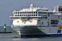 NILS HOLGERSSON , Passenger/Ro-Ro Cargo Schiff , IMO 9865685 , Baujahr 2022 , 229.00 x 31.00 m , 11.09.2025 , Rostock-Warnemünde , 