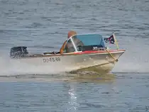 In Bild das Motorboot DU-FS69. (Duisburg, September 2025)