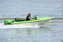 In Bild das Motorboot DU-X77. (Duisburg, September 2025)