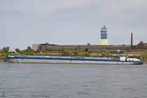 Ende September 2025 habe ich den Tanker GESA (ENI: 04805760) in Duisburg fotografiert.