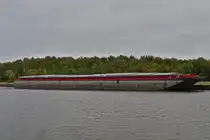 LEICHTER S’GRAVENZANDE,ENI 2339735; L 93,5 m x 11,47; 3405 t, lag an der Kaimauer nahe der Schleuse Lanye auf dem Albertkanal. 18.09.2025