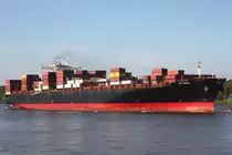 Containerfrachtschiff ZIM AMERICA (IMO 9244934); Eigner/Betreiber: ZIM; Datum: 02.10.2025; Aufnahmeort: Elbe/Hafen Hamburg, Deutschland. Das Bild zeigt die ZIM AMERICA vom Bubendey Ufer aus betrachtet.