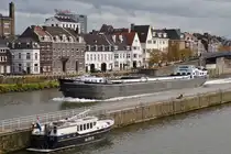 ADRIANA; GMS; ENI 02104621; L 84,60 m; B 8,50 m; 1805 T; BJ 1973; EX Name CAROLA JOHANNES, zu Tal durch Maastricht auf der Maas. 10.2025