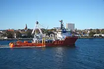 ARTEMIS , Tug/Supply Vessel mit der IMO-Kennung: 8321591 , 67.83 x 15.6 m aus dem Jahr 1984 am 18. Oktober 2025 im Hafenbereich Warnemünde.

