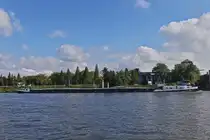 BOADICEA; GMS; ENI 02321611; BJ 1971; L 84,88 m; B 9,50 m; 1510 t; Flagge NL; zu Tal auf der Maas in Maastricht. 10.2024 
Bauwerft: Cassens in Emden. 
Ex Namen: ANGELIKA / PHOCIDA / RENANIA 100 / VICTOR / NOVA /DUSKY / MANTA. 
Eigner Fam. Joosten; Gemeldet in 'S'GRAVEMOER.