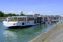 KFGS Viking Bestla, ENI 07001988, ankert vor der Staustufe Vogelgrün/Elsaß, Mai 2025