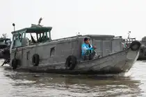 Namenloses Flussschiff; Eigner/Betreiber: privat; Datum: 08.11.2011;  Aufnahmeort: Can Tho, Mekong (Mekongdelta), Vietnam. 