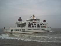 Die Frisia IV dreht am 15.7.08 aus dem Norderneyer Hafen
