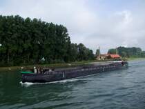  Shamai  hat die alte stillgelegte Ziegelei bei W�rth Rheinabw�rts passiert; 080902