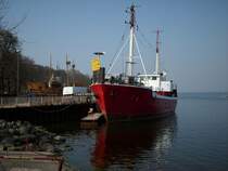 R�ucherschiff  Elbe  im Kleinen Hafen von Ralswiek am 04.April 2009.