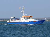 Polizeiboot WARNOW l�uft in Warnem�nde ein; 15.04.2009

