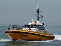 Die  Apollo  l�uft aus um einen Lotsen auf ein Schiff zu bringen. Das Bild stammt vom 05.04.2009