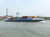  MARILENKA  Rheinaufw�rts bei Duisburg am 26.4.2009