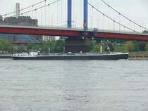  WESTLAND  Rheinaufw�rts abiegend in den Duisburger Hafen am 26.4.2009