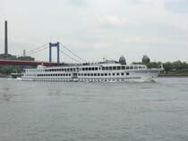  STATENDAM  Rheinaufw�rts fahrend bei Duisburg am 26.4.2009