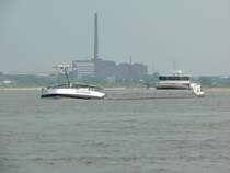  MISSION  Rheinabw�rts bei Duisburg am 26.4.2009