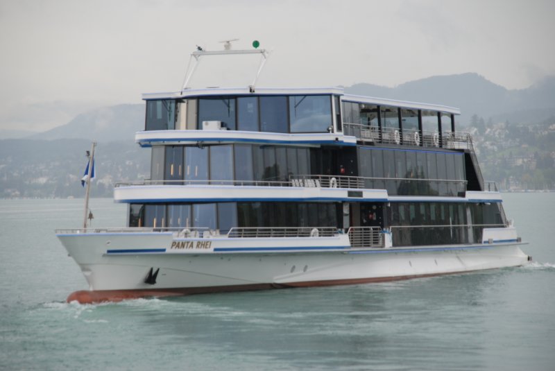 ZÜRICH (Kanton Zürich), 04.09.2008, Fahrgastschiff Panta Rhei an der Limmatbrücke